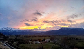 Large Home near Park City 10 miles from Resorts